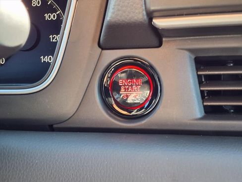 New 2025 Honda Pilot Sport image 11