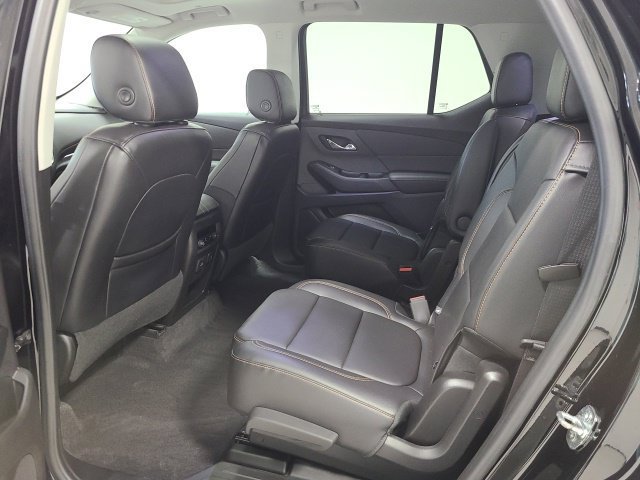 Used 2019 Chevrolet Traverse LT w/ LT Premium Package AWD/4WD image 18