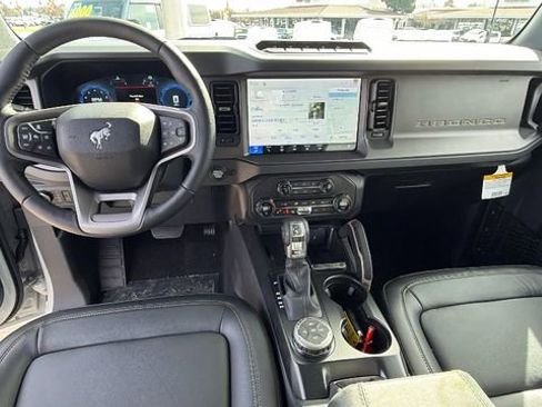 New 2026 Ford Bronco Badlands image 18