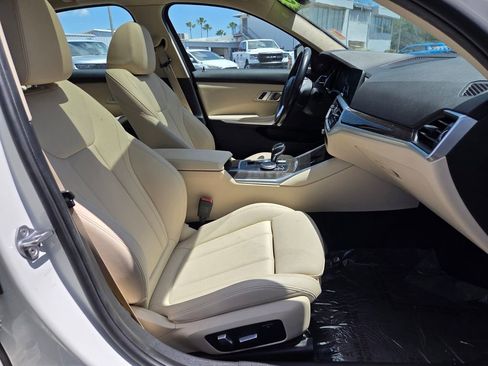 Used 2019 BMW 330i Sedan RWD image 17