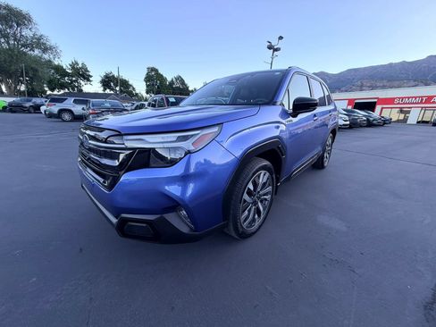 Used 2025 Subaru Forester Touring AWD/4WD image 7