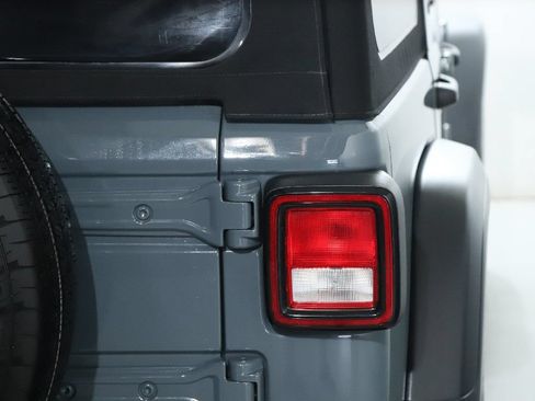 Used 2024 Jeep Wrangler Unlimited Sport AWD/4WD image 43