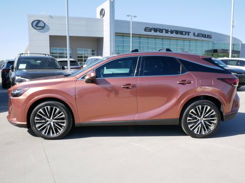 Used 2023 Lexus RX 350 Premium Plus w/ Accessory Package (Z1) FWD image 3