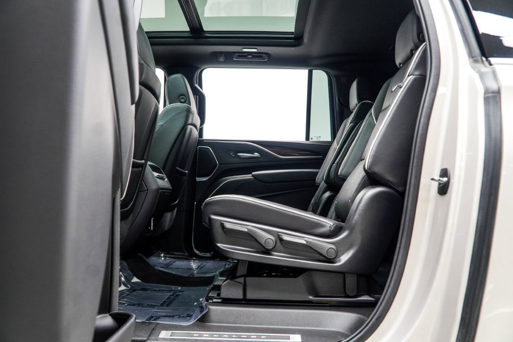 Used 2023 Cadillac Escalade ESV Premium Luxury w/ Touring Package AWD/4WD image 54