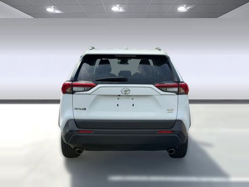 Used 2023 Toyota RAV4 XLE AWD/4WD image 8