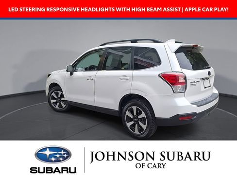 Used 2017 Subaru Forester 2.5i Limited AWD/4WD image 7