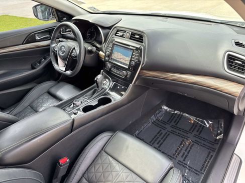 Used 2017 Nissan Maxima Platinum FWD image 13