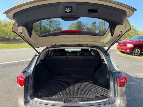 Used 2010 INFINITI FX35 AWD w/ Navigation Pkg image 27