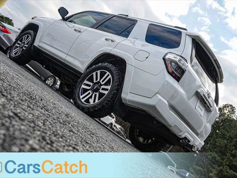Used 2019 Toyota 4Runner SR5 image 4