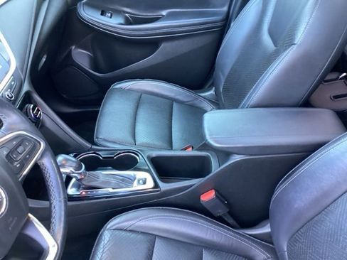 Used 2021 Buick Encore GX Essence w/ Experience Buick Package AWD/4WD image 27