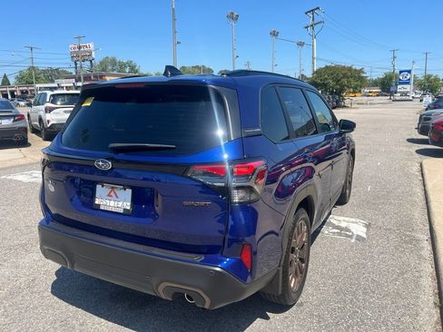 Used 2025 Subaru Forester Sport AWD/4WD image 4