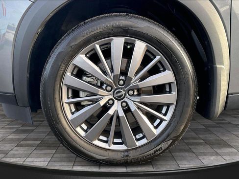 Used 2024 Nissan Pathfinder SL w/ SL Premium Package image 9