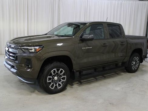 Used 2023 Chevrolet Colorado LT w/ LT Convenience Package III RWD image 28
