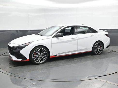 Used 2022 Hyundai Elantra N FWD image 7
