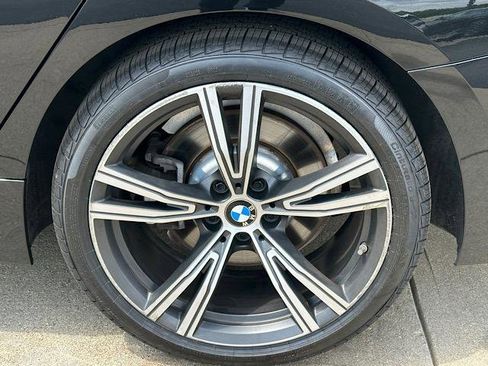 Certified 2024 BMW 330i xDrive Sedan w/ Premium Package AWD/4WD image 31