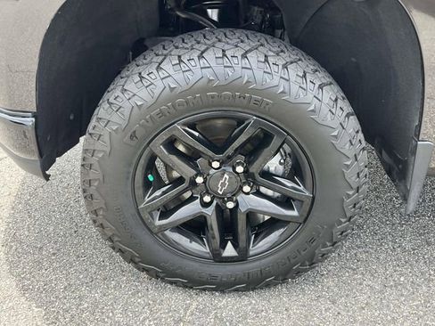 Used 2022 Chevrolet Silverado 1500 Custom Trail Boss w/ Safety Confidence Package AWD/4WD image 11