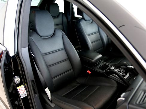 Used 2009 Porsche Cayenne AWD/4WD image 9