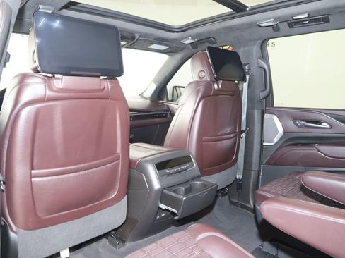 Used 2021 Cadillac Escalade ESV Sport Platinum w/ LPO, ONYX Package AWD/4WD image 60