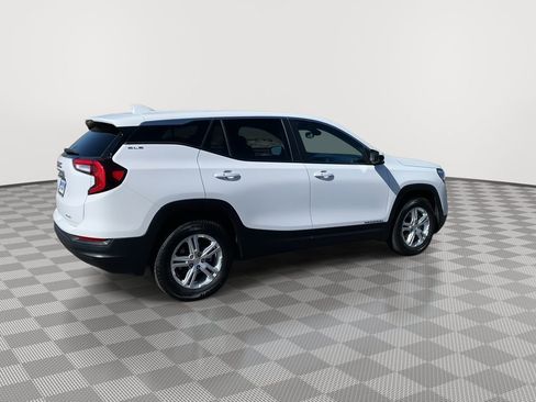Used 2024 GMC Terrain SLE AWD/4WD image 7