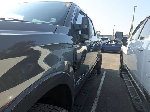Used 2021 Ford F250 Lariat AWD/4WD image 4