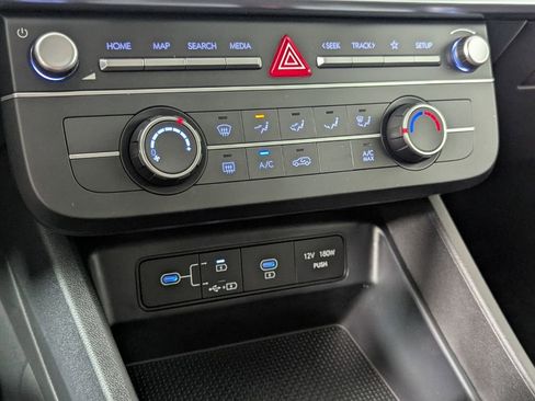 Certified 2025 Hyundai Tucson SE FWD image 23
