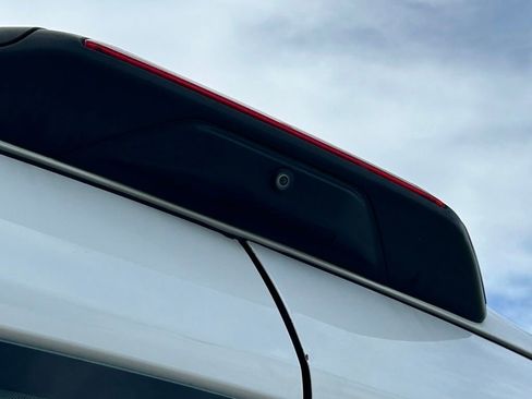 Used 2022 Ford E-Transit Medium Roof w/ Load Area Protection Package image 22