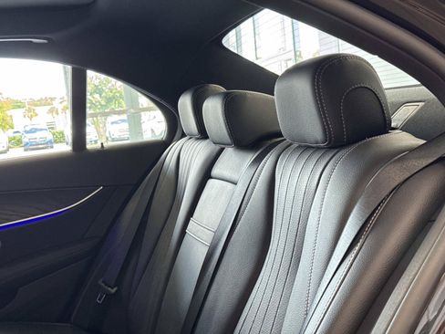 Used 2023 Mercedes-Benz E 350 Sedan image 6
