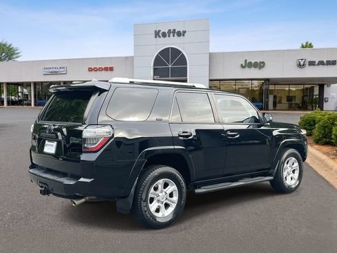 Used 2016 Toyota 4Runner SR5 Premium RWD image 6