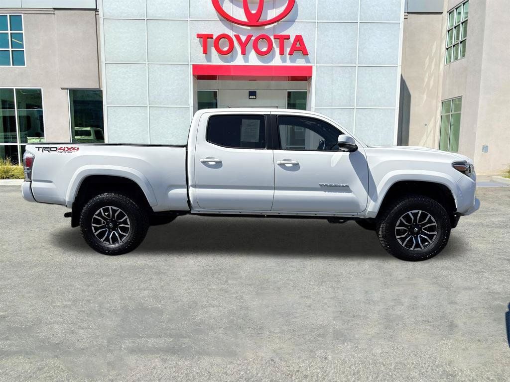 Used 2021 Toyota Tacoma TRD Sport w/ Technology Package AWD/4WD image 8