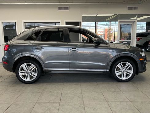 Used 2018 Audi Q3 2.0T Premium w/ Convenience Package image 4