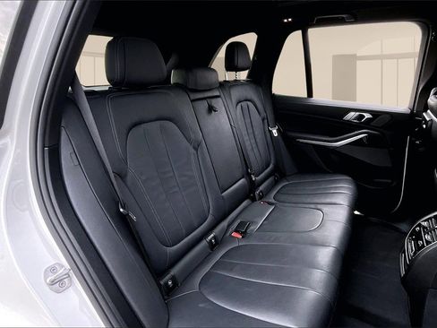 Used 2021 BMW X5 xDrive40i w/ Premium Package image 29