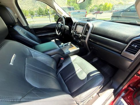 Used 2019 Ford Expedition Platinum AWD/4WD image 10