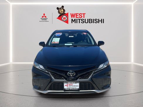 Used 2024 Toyota Camry XSE FWD image 8