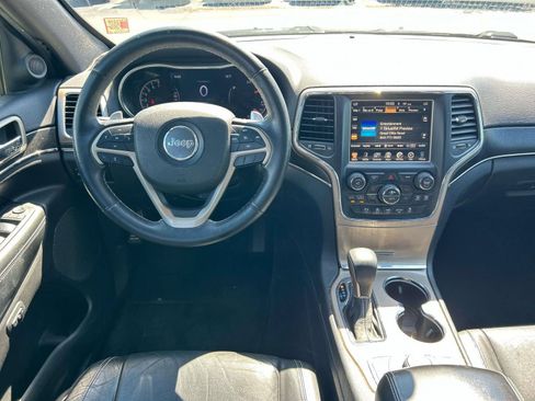 Used 2017 Jeep Grand Cherokee Limited AWD/4WD image 15