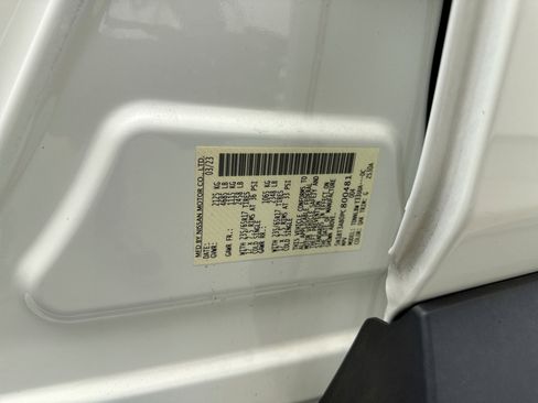 Used 2023 Nissan Rogue S AWD/4WD image 13