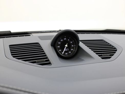 Certified 2025 Porsche 911 Carrera RWD image 33