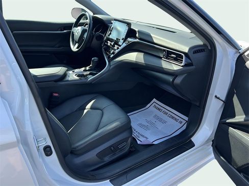 Used 2023 Toyota Camry XSE image 14