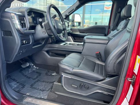 Certified 2025 Ford F350 Platinum image 28