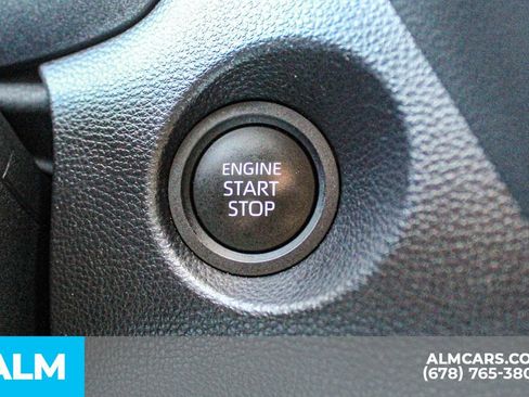 Used 2026 Toyota Corolla Cross XLE FWD image 28