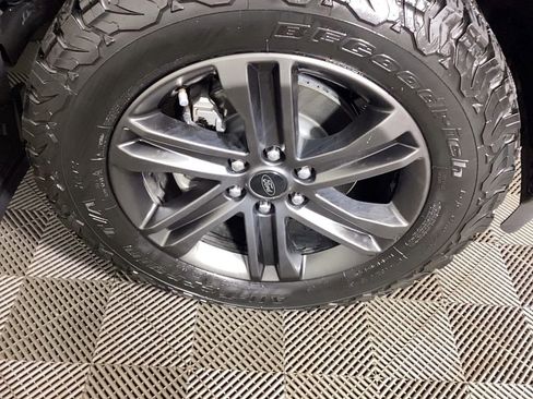 Used 2022 Ford F150 Lariat image 6