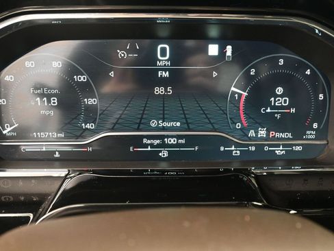 Used 2023 GMC Sierra 1500 SLT image 34