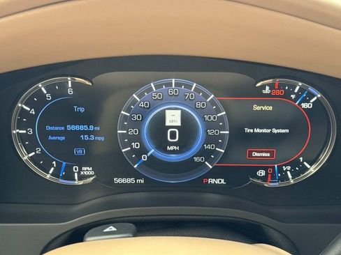 Used 2018 Cadillac Escalade Platinum image 25