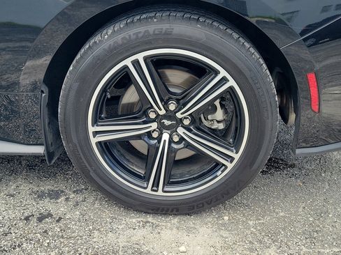 Used 2024 Ford Mustang Premium image 9