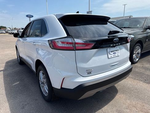 Certified 2023 Ford Edge SEL w/ Convenience Package AWD/4WD image 3