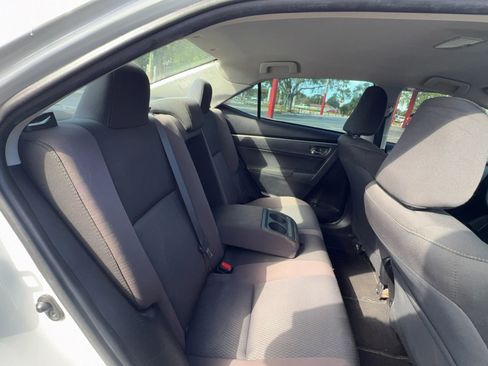 Used 2018 Toyota Corolla LE FWD image 21