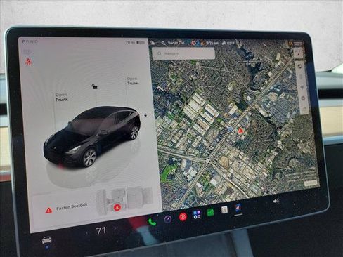 Used 2023 Tesla Model Y Long Range AWD/4WD image 22
