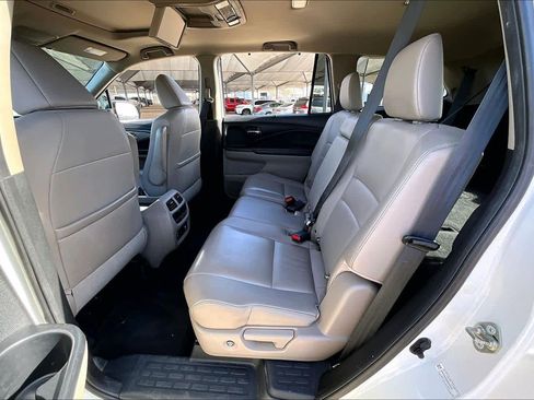 Used 2016 Honda Pilot Touring image 20