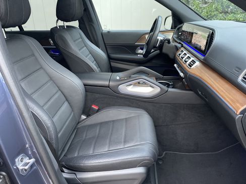 Certified 2025 Mercedes-Benz GLS 450 4MATIC image 57