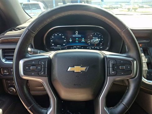 Used 2024 Chevrolet Tahoe Premier AWD/4WD image 23