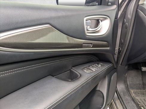 Used 2020 INFINITI QX60 Luxe w/ Essential Package image 10